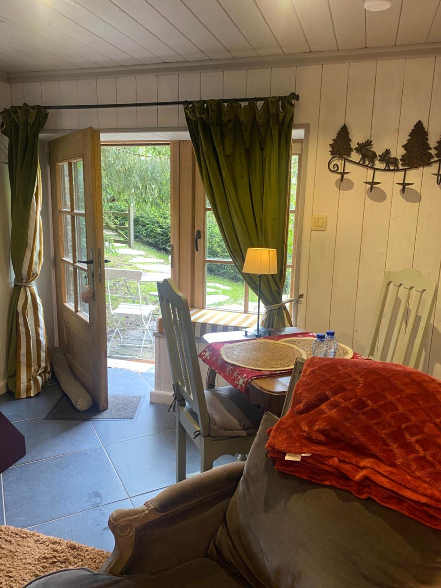 La Maisonnette Des Hetres Rouges Spa Exteriör bild